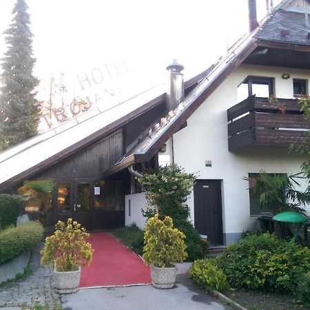 Hotel Trojane, Inspiration Of The Green Retreat 외부 사진